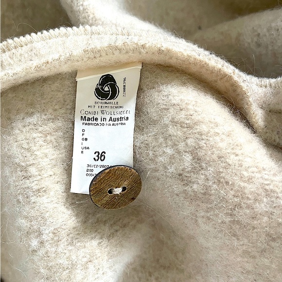 Stunning GIESSWEIN Wool Button Down Maxi Coat, EUC Size 36 - Picture 9 of 11